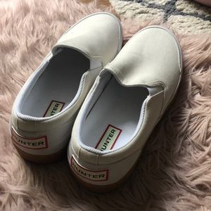 Hunter white canvas waterproof sneakers/slides